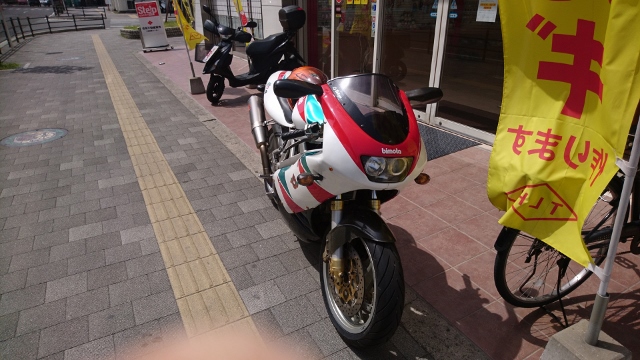 良いバイクですね、大事に乗ってください。